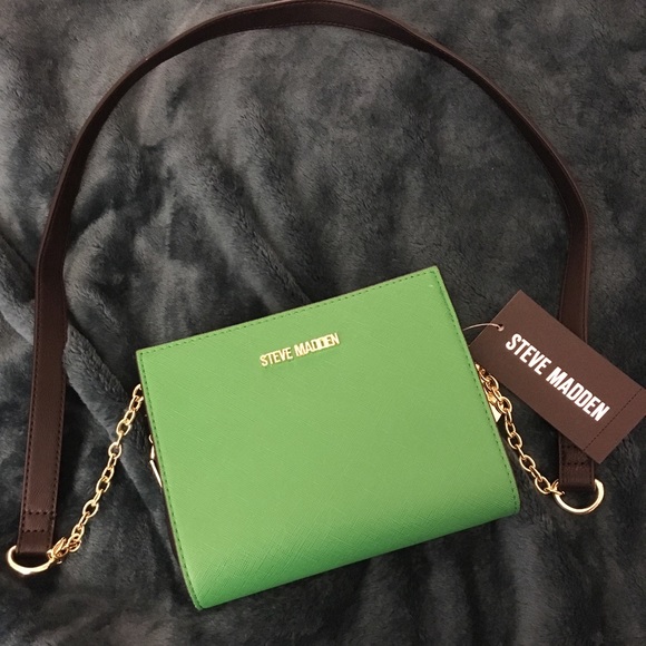 steve madden wallet on a string